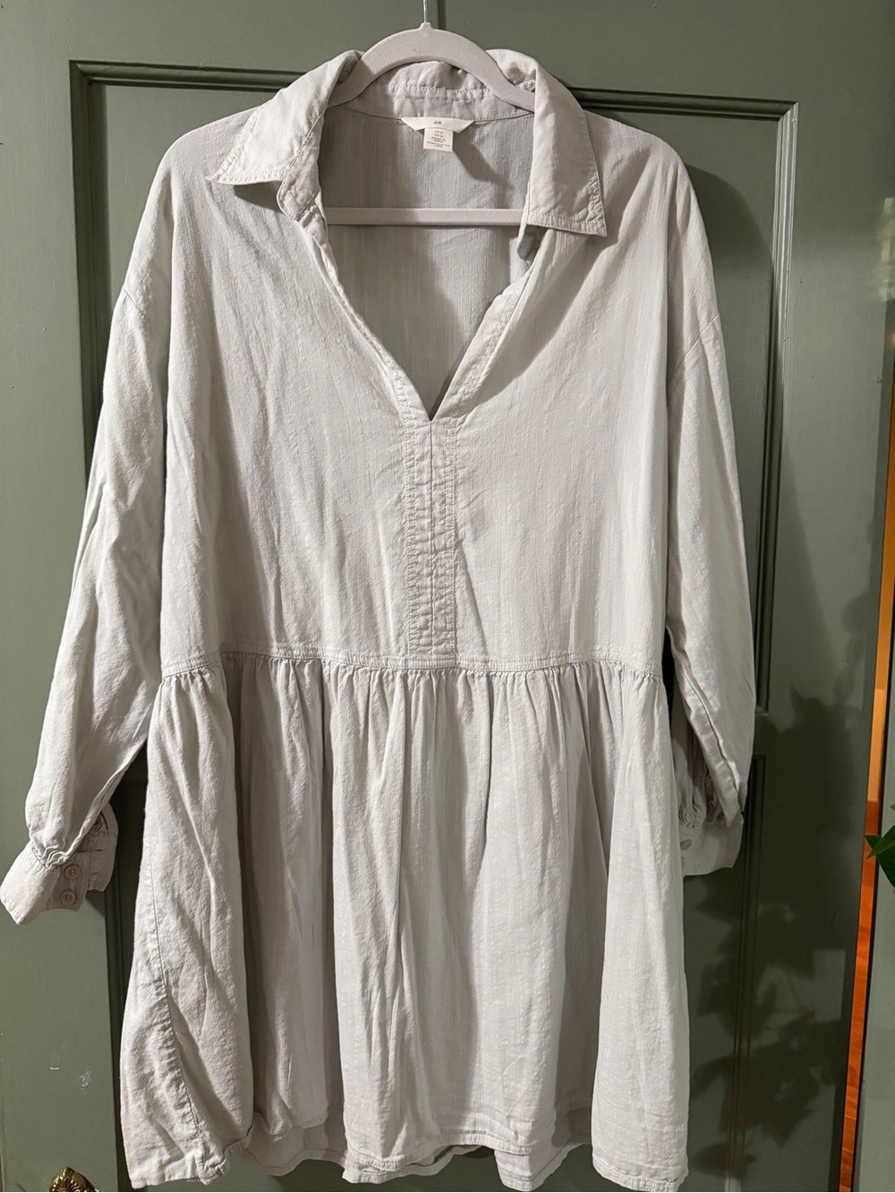 Light Green Women's Button-Cuff Tunic dress